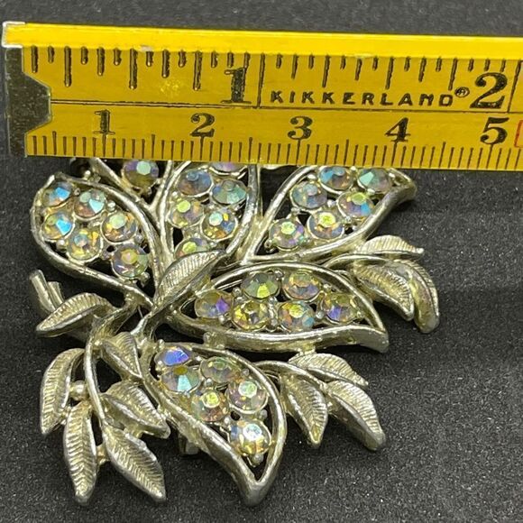 Brilliant vintage mid century floral spray pin - Picture 5 of 5